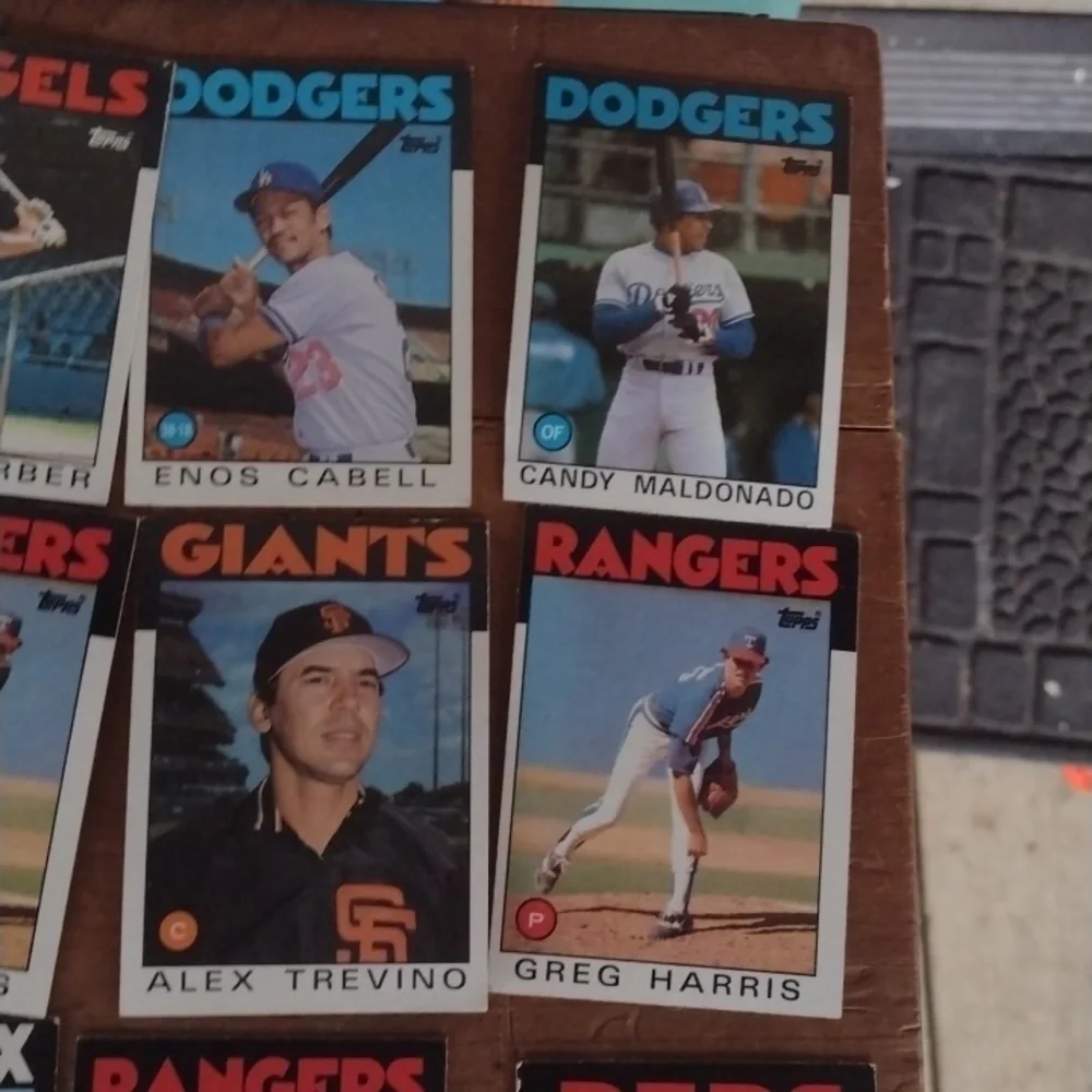 Vintage1986 Baseball Trading Cards Collection(42) - Picture 3 of 8
